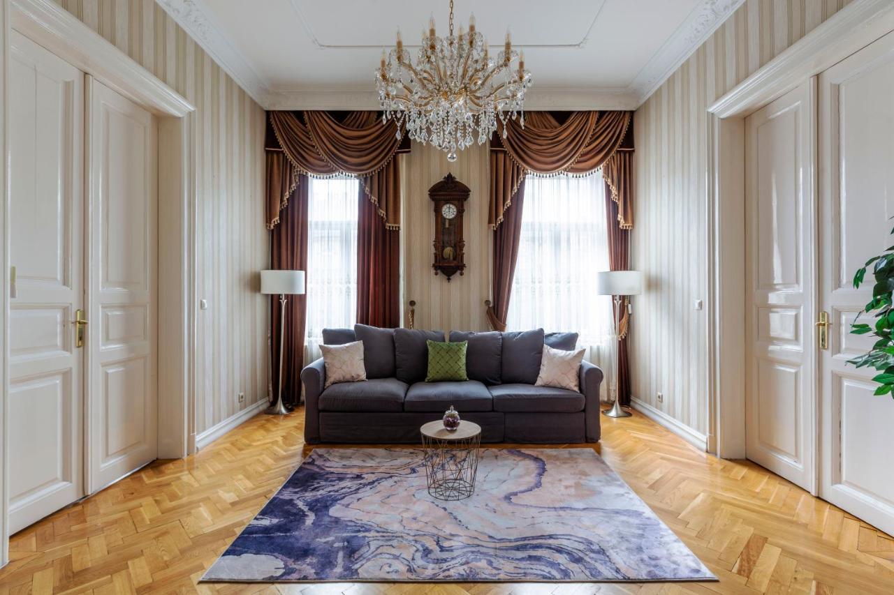 Luxury Central Home Next To The New York Cafe Budapest Eksteriør billede