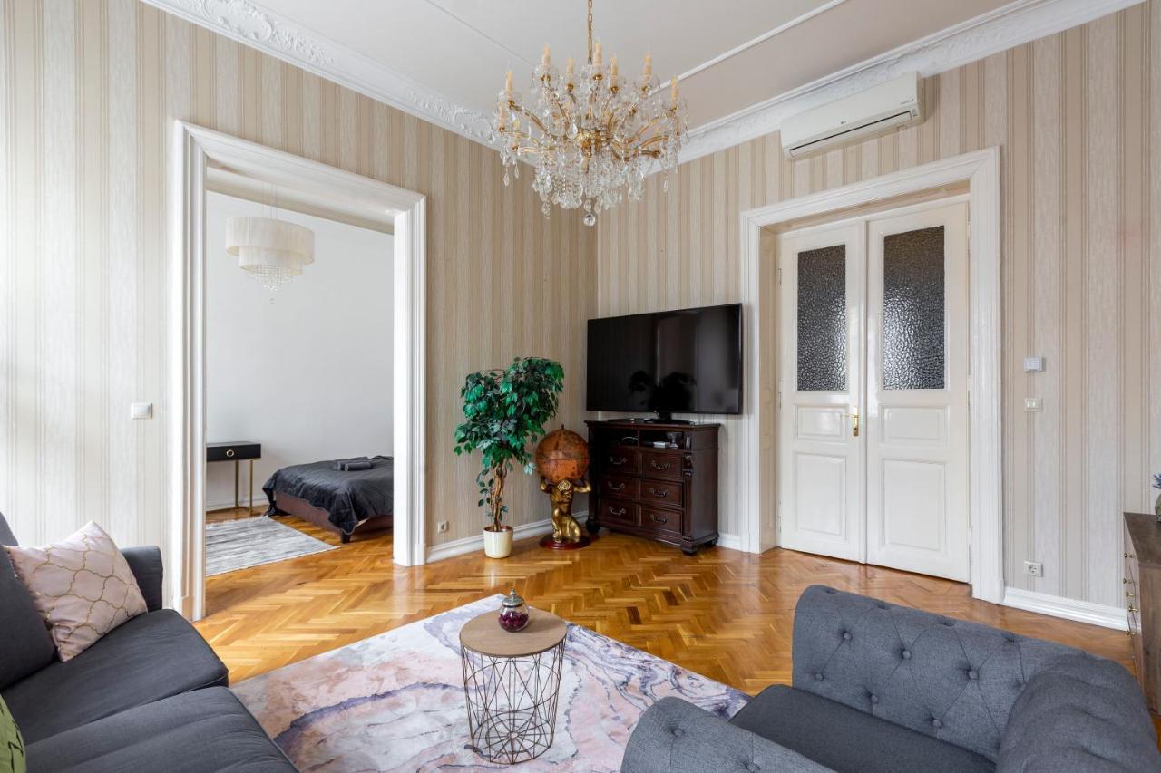 Luxury Central Home Next To The New York Cafe Budapest Eksteriør billede