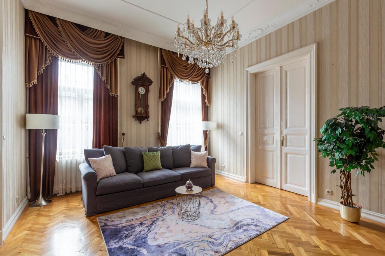 Luxury Central Home Next To The New York Cafe Budapest Eksteriør billede