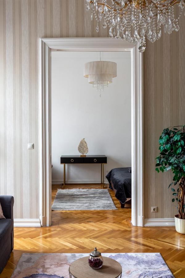 Luxury Central Home Next To The New York Cafe Budapest Eksteriør billede